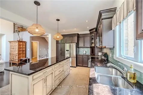 112 Kortright Road E Guelph ON N1G 0A6
