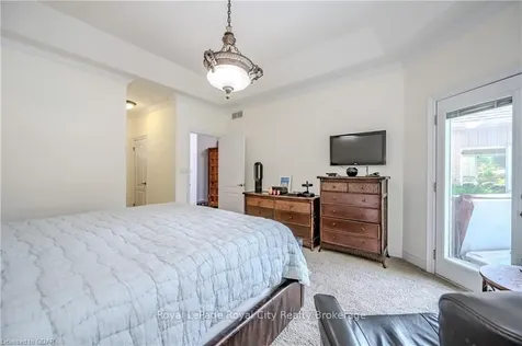 112 Kortright Road E Guelph ON N1G 0A6