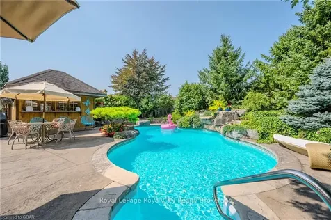 112 Kortright Road E Guelph ON N1G 0A6