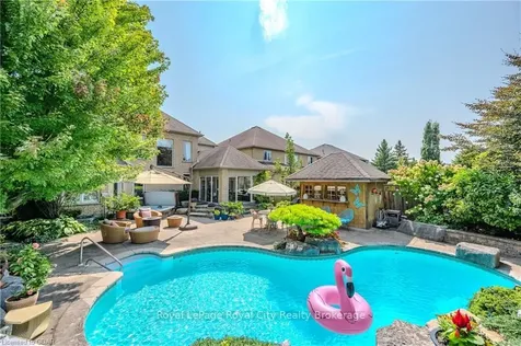 112 Kortright Road E Guelph ON N1G 0A6