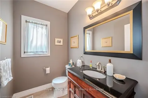 112 Kortright Road E Guelph ON N1G 0A6