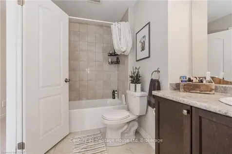 171 Courtney Street Centre Wellington ON N1M 0E2