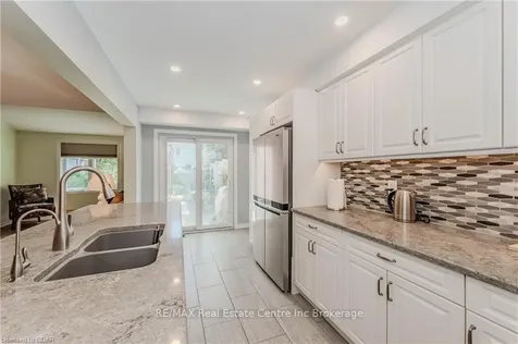 39 Ptarmigan Drive Guelph ON N1C 1E8