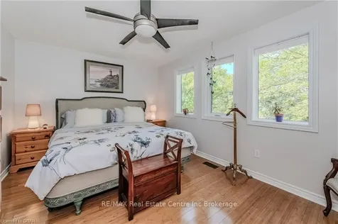 39 Ptarmigan Drive Guelph ON N1C 1E8