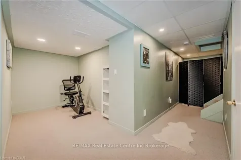 39 Ptarmigan Drive Guelph ON N1C 1E8
