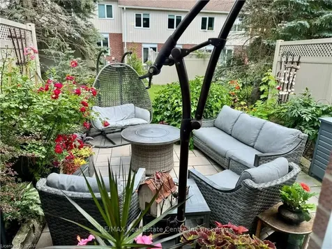 39 Ptarmigan Drive Guelph ON N1C 1E8
