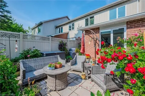 39 Ptarmigan Drive Guelph ON N1C 1E8