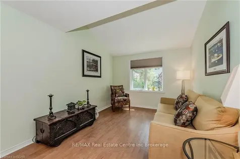 39 Ptarmigan Drive Guelph ON N1C 1E8