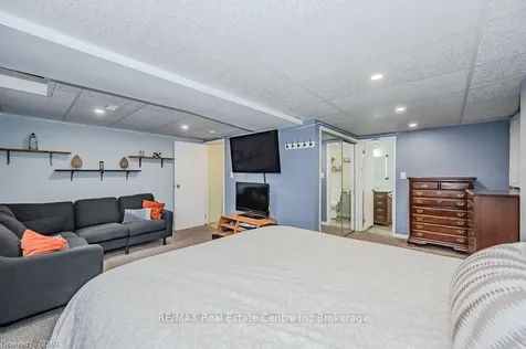 302 College Avenue W Guelph ON N1G 4T6