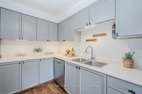 302 College Avenue W Guelph ON N1G 4T6