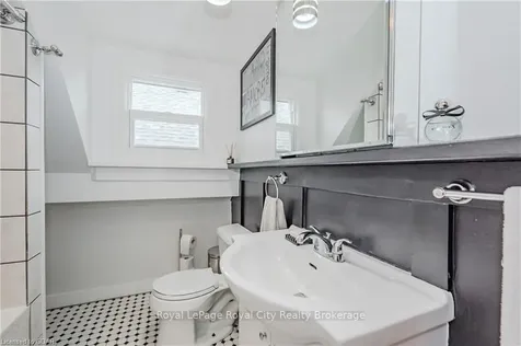 39 Harris Street Guelph ON N1E 5S9