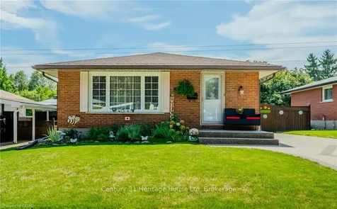 98 Gracefield Crescent Kitchener ON N2E 1R9