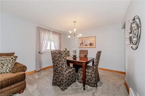 98 Gracefield Crescent Kitchener ON N2E 1R9