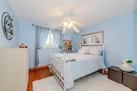 98 Gracefield Crescent Kitchener ON N2E 1R9