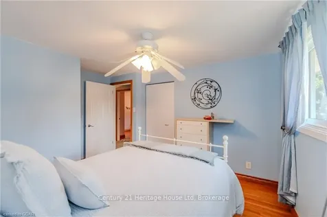 98 Gracefield Crescent Kitchener ON N2E 1R9