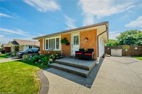 98 Gracefield Crescent Kitchener ON N2E 1R9