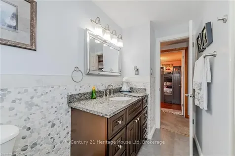 98 Gracefield Crescent Kitchener ON N2E 1R9