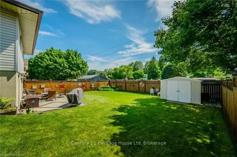 98 Gracefield Crescent Kitchener ON N2E 1R9