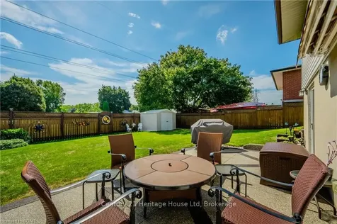 98 Gracefield Crescent Kitchener ON N2E 1R9