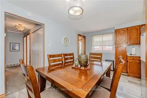 98 Gracefield Crescent Kitchener ON N2E 1R9