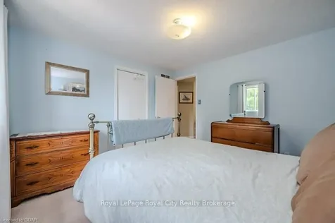 77 Hill Trail Guelph ON N1E 7C6