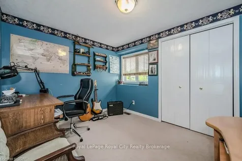 77 Hill Trail Guelph ON N1E 7C6