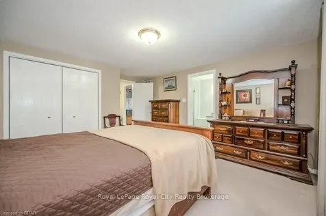 77 Hill Trail Guelph ON N1E 7C6