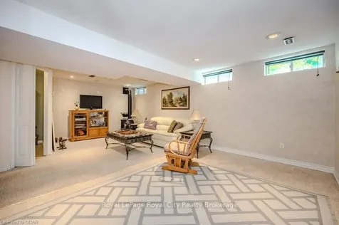 77 Hill Trail Guelph ON N1E 7C6