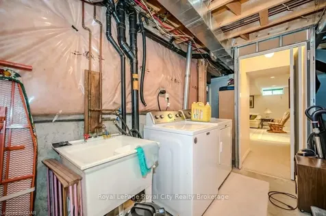77 Hill Trail Guelph ON N1E 7C6
