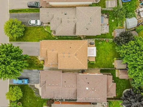 77 Hill Trail Guelph ON N1E 7C6