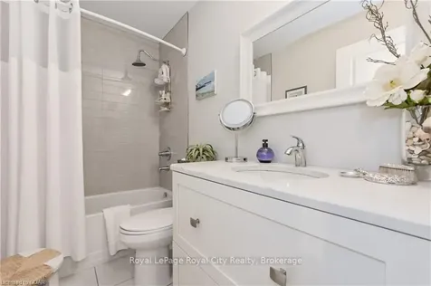 23 Stumpf Street N/a Centre Wellington ON N0B 1S0