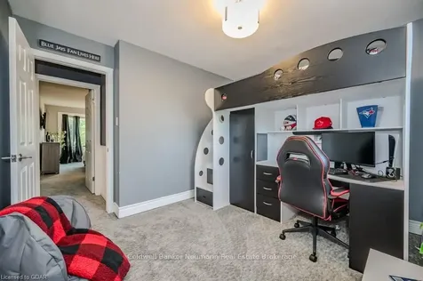 21 Kortright Road E Guelph ON N1G 4C9