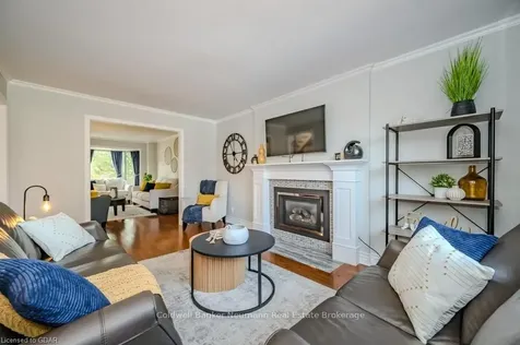 21 Kortright Road E Guelph ON N1G 4C9