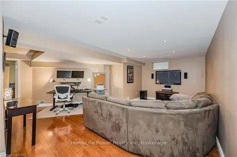 79 Hilldale Crescent Guelph ON N1G 4B5
