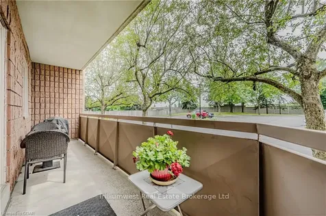 416 Limeridge Road E Hamilton ON L9A 2S7