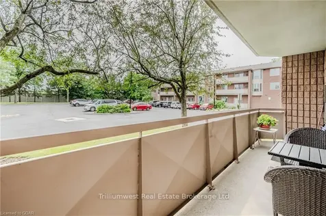 416 Limeridge Road E Hamilton ON L9A 2S7
