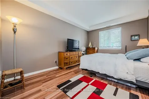 416 Limeridge Road E Hamilton ON L9A 2S7