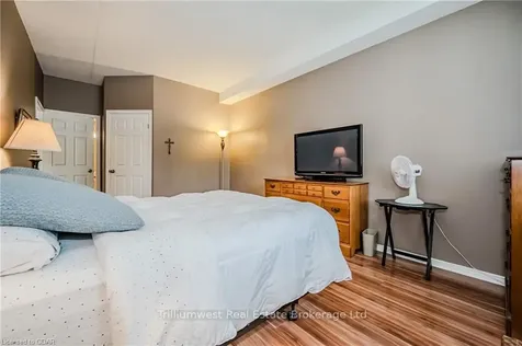 416 Limeridge Road E Hamilton ON L9A 2S7