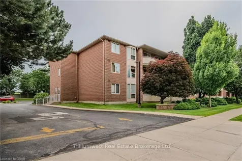 416 Limeridge Road E Hamilton ON L9A 2S7