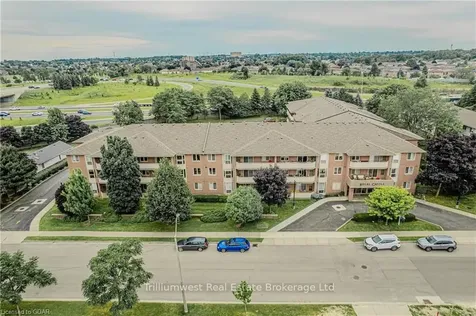 416 Limeridge Road E Hamilton ON L9A 2S7