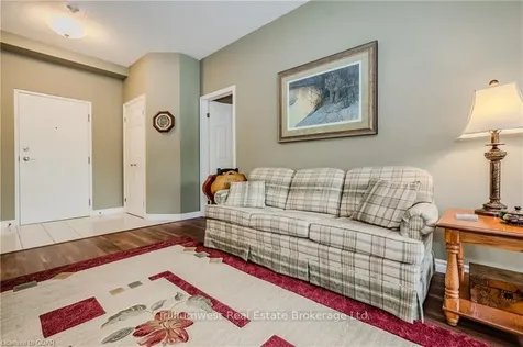 416 Limeridge Road E Hamilton ON L9A 2S7