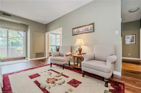 416 Limeridge Road E Hamilton ON L9A 2S7