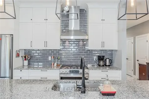 43 Moynihan Place Centre Wellington ON N0B 1S0