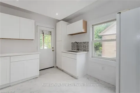 220 Heiman Street Kitchener ON N2M 3M3