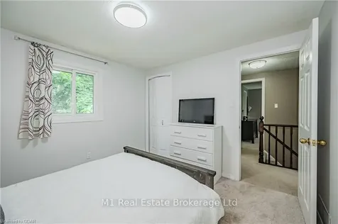34 Brazolot Drive Guelph ON N1G 4K8