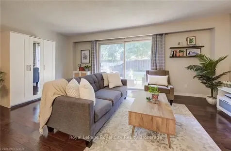152 Sunset Court Cambridge ON N1S 4M3