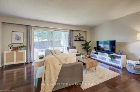 152 Sunset Court Cambridge ON N1S 4M3