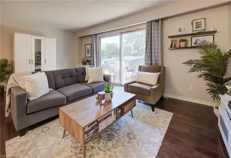 152 Sunset Court Cambridge ON N1S 4M3