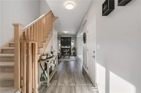 135 Courtney Street N/a Centre Wellington ON N1M 0E3