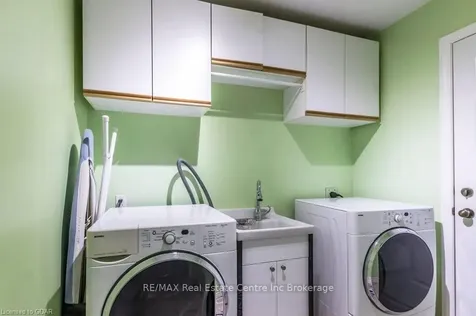 24 Burke Court Guelph ON N1L 1J2